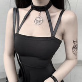 Robe gothique femme avec choker pendentif pentagramme