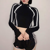 Crop top gothique bande réfléchissante et écriture gothique