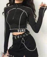 Pull gothique col haut bande réfléchissante