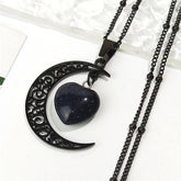 Collier gothique lune pierre coeur
