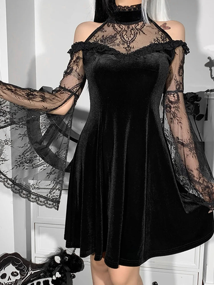 Robe gothique dentelle noir transparente