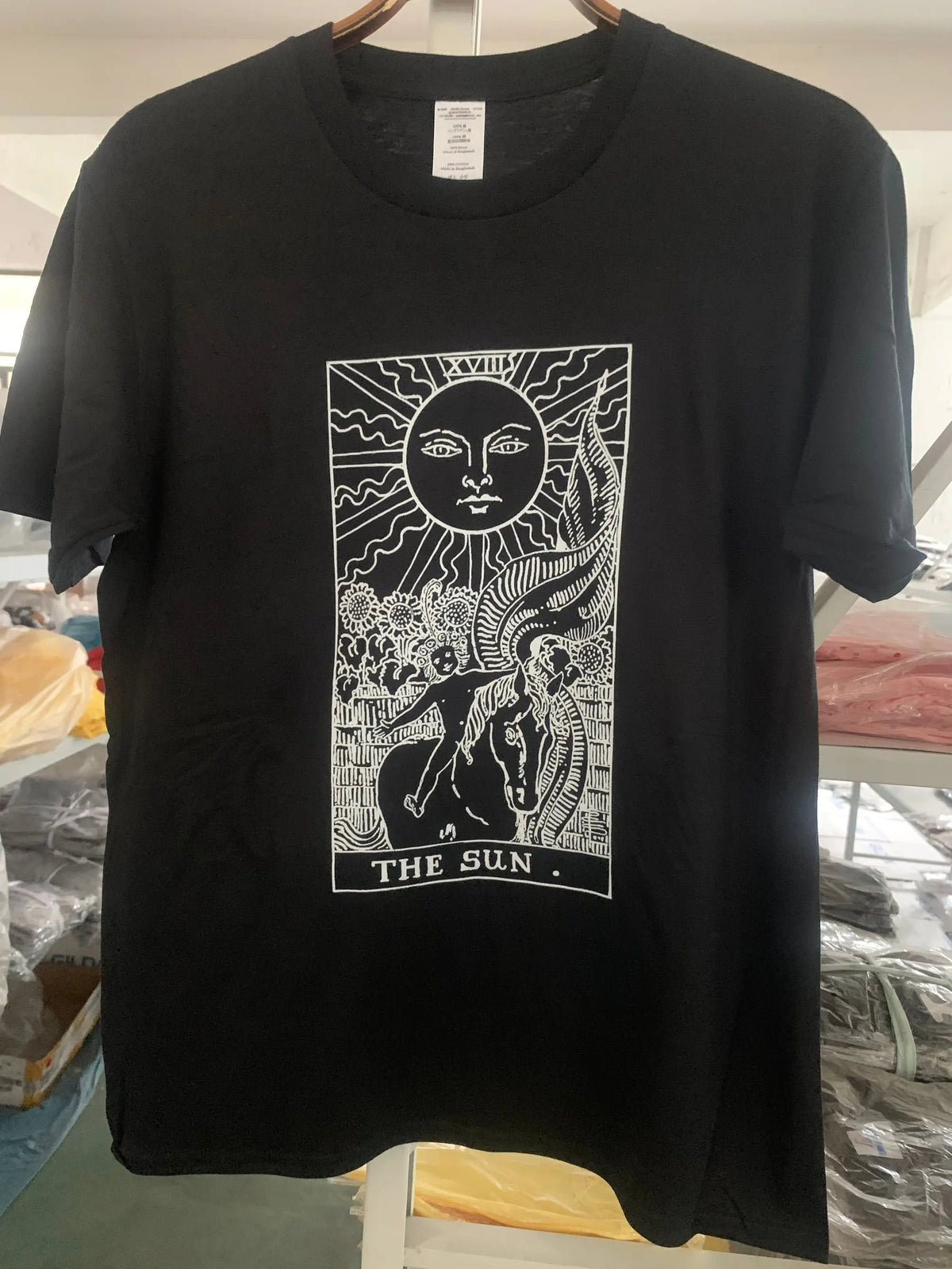 t-shirt gothique homme arcane 9 soleil