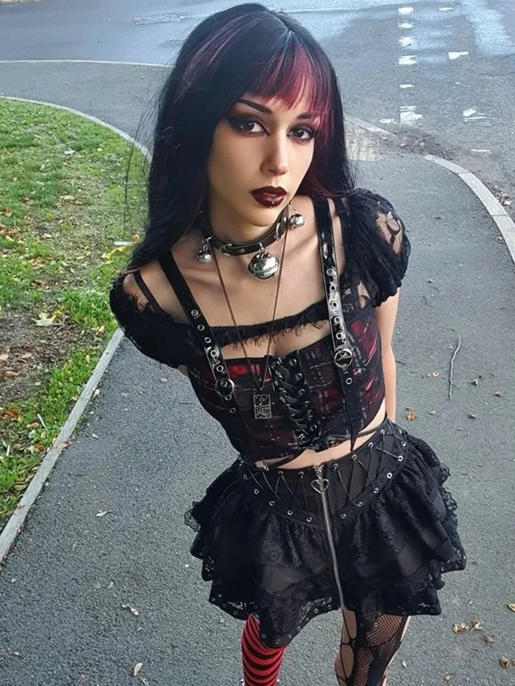 Jupe gothique femme e-girl en dentelle