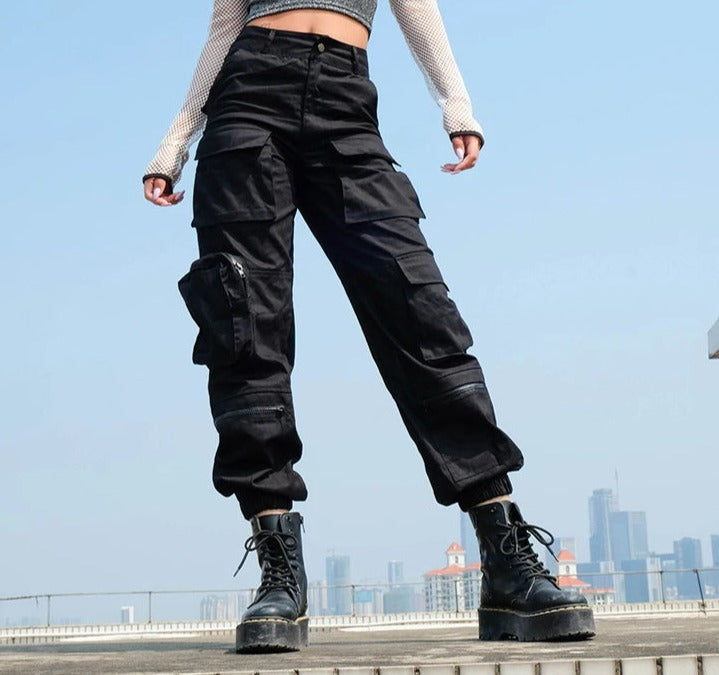 Pantalon gothique femme cyberpunk style militaire